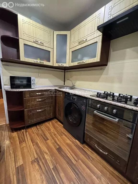 3-комнатная квартира: Северодвинск, улица Макаренко, 12 (58.5 м) - Фото 1