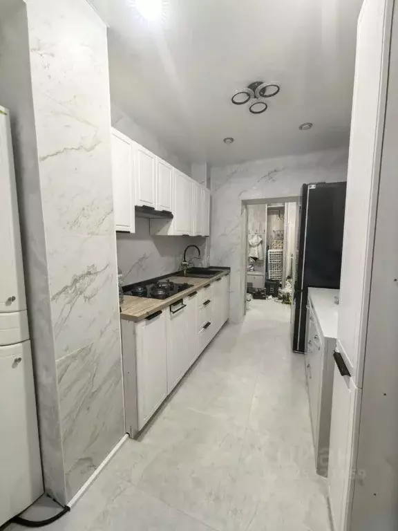 1-к кв. Калининградская область, Калининград Осенняя ул., 24 (43.7 м) - Фото 1