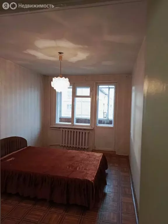 3-комнатная квартира: Нижний Тагил, улица Зари, 31 (57 м) - Фото 1