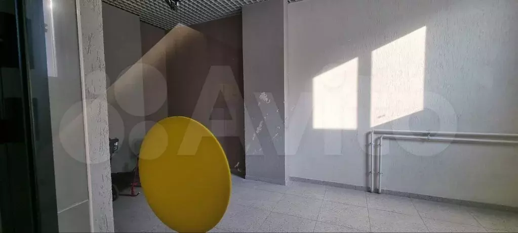 1-к. квартира, 40 м, 1/9 эт. - Фото 1
