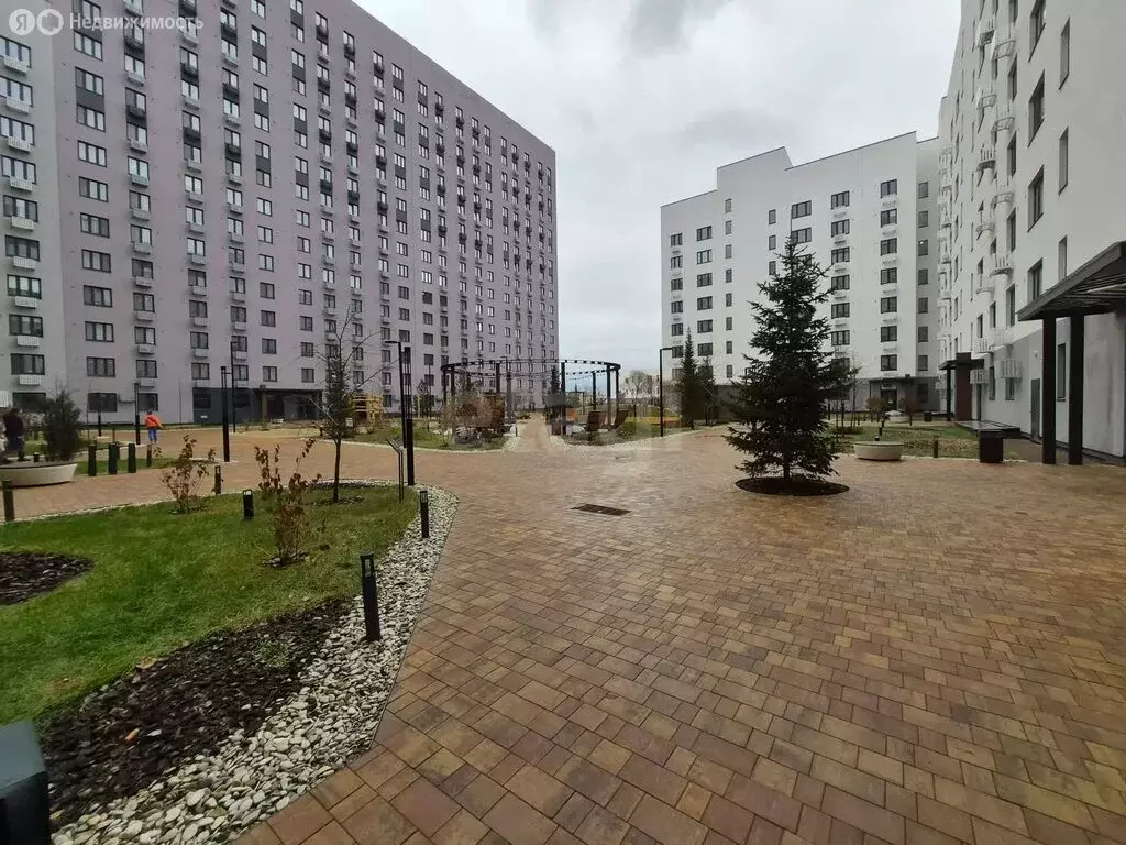 2-комнатная квартира: Тюмень, улица Республики, 204к10 (66.6 м) - Фото 2