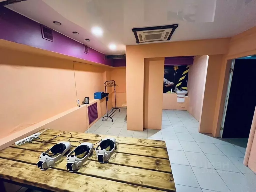 Помещение свободного назначения в Саратовская область, Саратов ул. ... - Фото 1