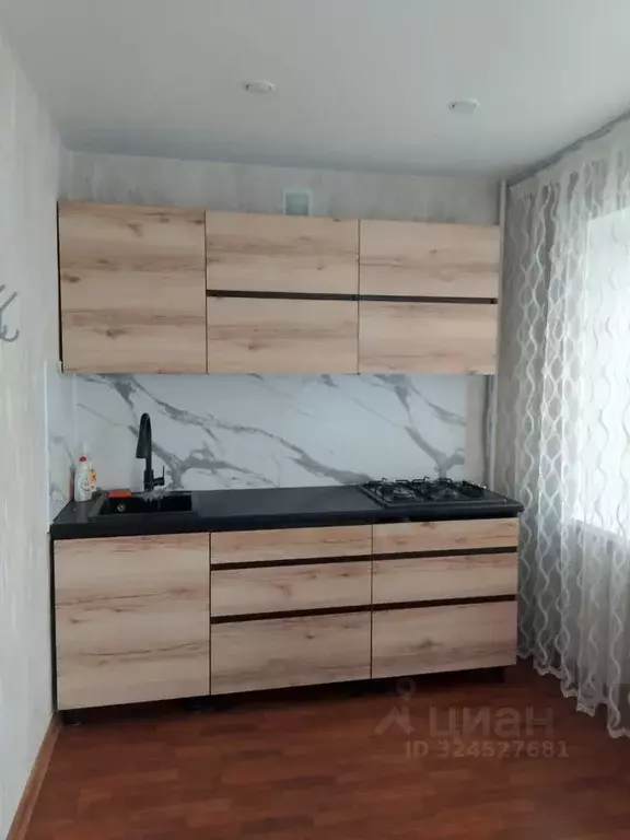 1-к кв. Волгоградская область, Волжский ул. Энгельса, 49 (31.4 м) - Фото 1