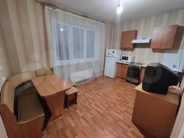 2-к. квартира, 56 м, 6/10 эт. - Фото 0