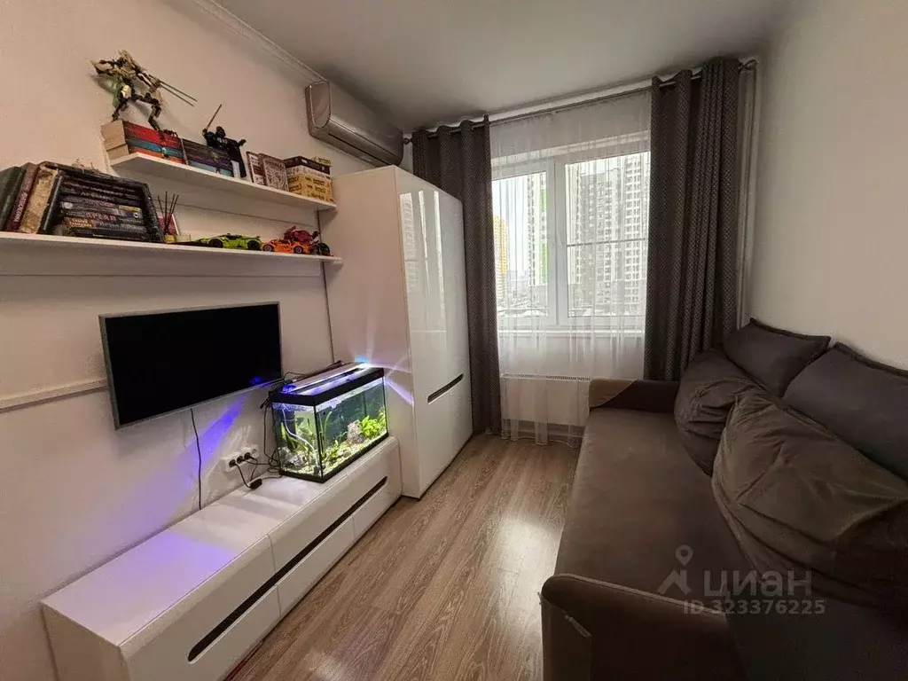 1-к кв. Московская область, Ленинский городской округ, Дрожжино пгт ш. ... - Фото 0