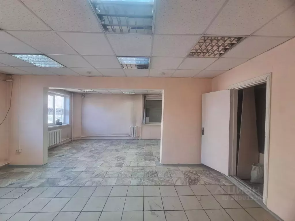 Помещение свободного назначения в Хакасия, Черногорск ул. Калинина, 32 ... - Фото 1