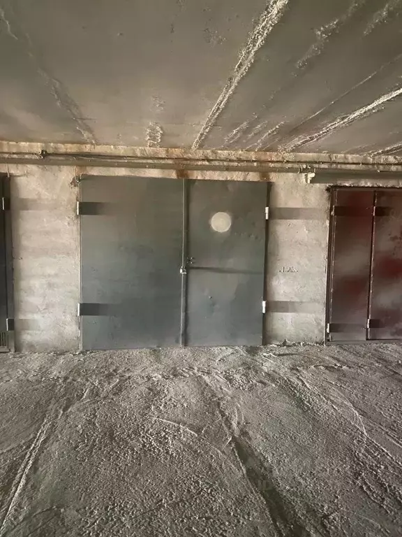 Гараж в Крым, Евпатория пл. Театральная (18 м) - Фото 1