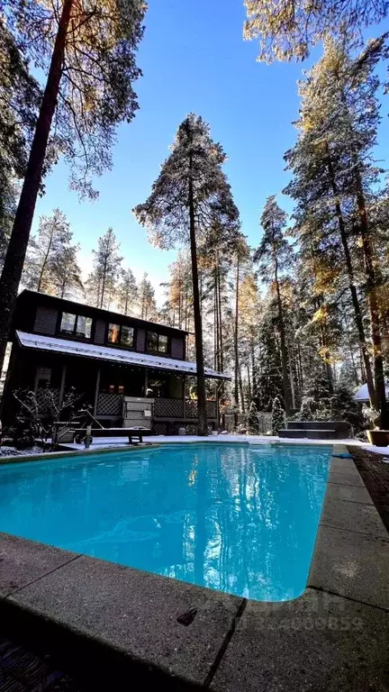 Коттедж в Ленинградская область, Выборгский район, Рощино пгт ул. ... - Фото 1