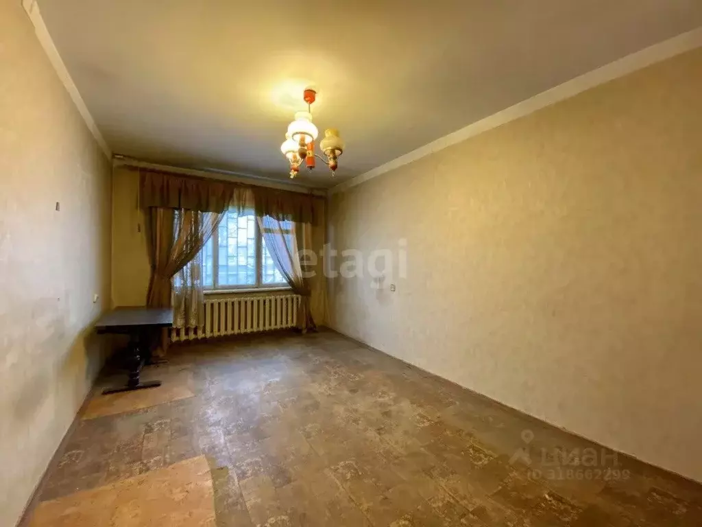 2-к кв. Крым, Симферополь просп. Победы (50.0 м) - Фото 0