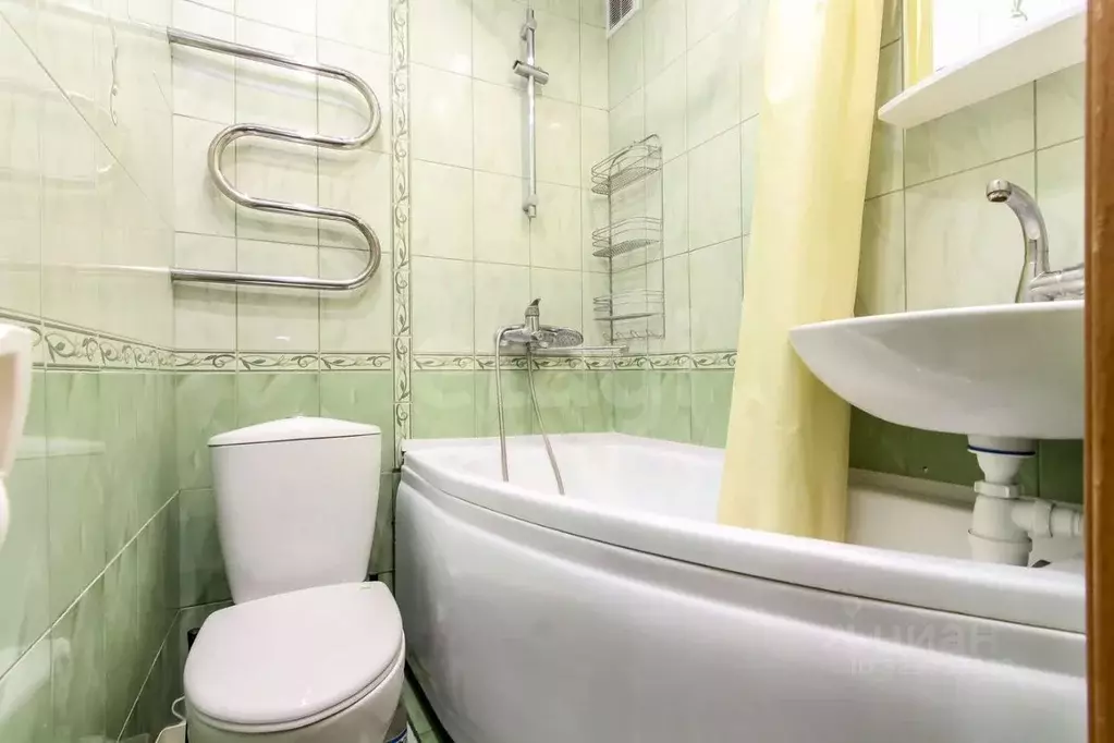 2-к кв. Тюменская область, Тюмень ул. Ветеранов Труда, 5 (48.0 м) - Фото 1
