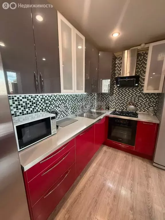 3-комнатная квартира: Стерлитамак, улица Артёма, 84 (74.4 м) - Фото 1