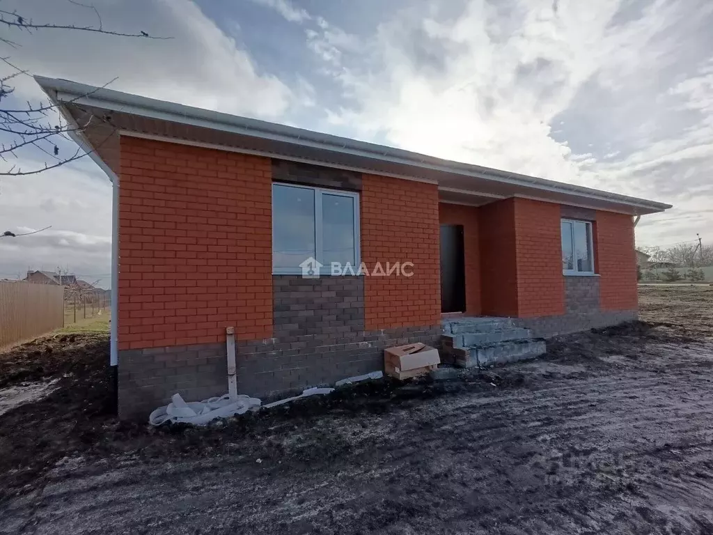 Дом в Белгородская область, Белгородский район, Пушкарское с/пос, с. ... - Фото 1