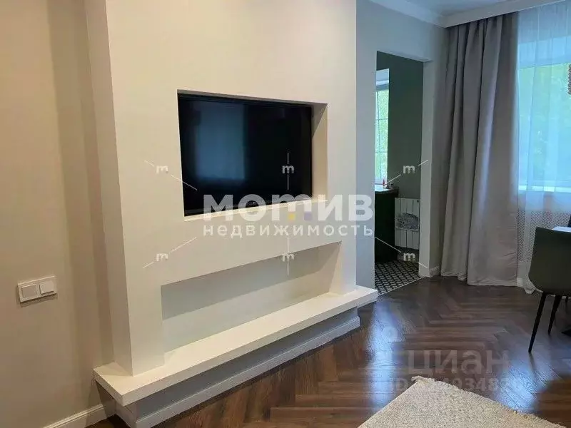 3-к кв. Тюменская область, Тюмень ул. Володарского, 34 (61.0 м) - Фото 2