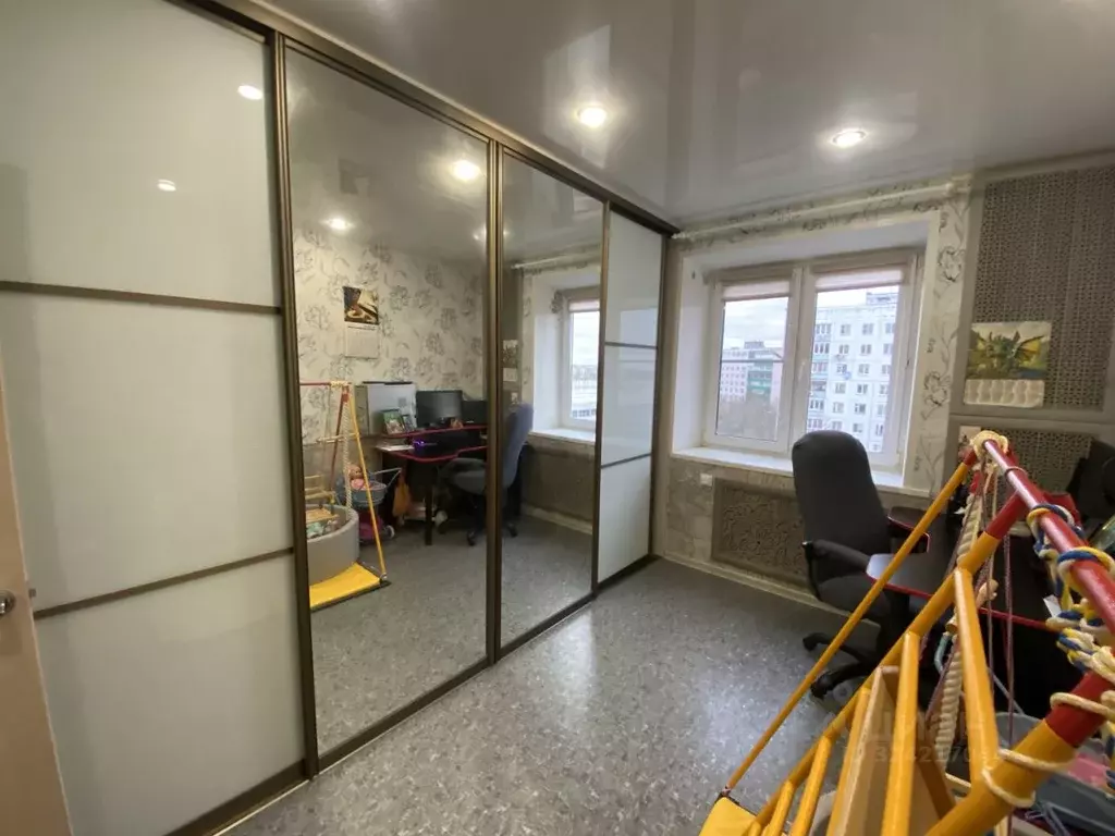 3-к кв. Нижегородская область, Нижний Новгород Комсомольская пл., 2к1 ... - Фото 1