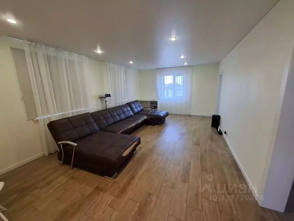 Дом в Оренбургская область, Сакмарский район, пос. Светлый Советская ... - Фото 2