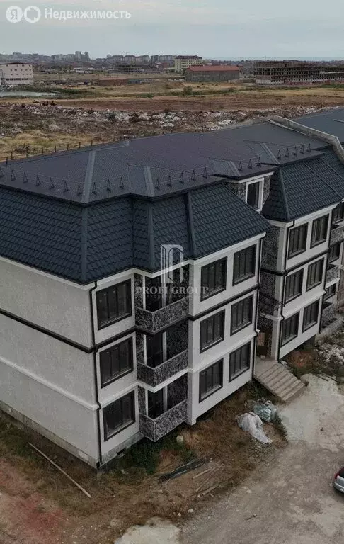 3-комнатная квартира: Махачкала, микрорайон Ветеран, ЖК Южный (79.6 м) - Фото 0