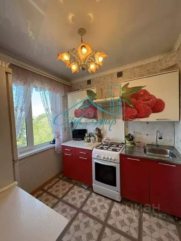 4-к кв. Оренбургская область, Орск Новый город мкр, ул. Короленко, ... - Фото 0
