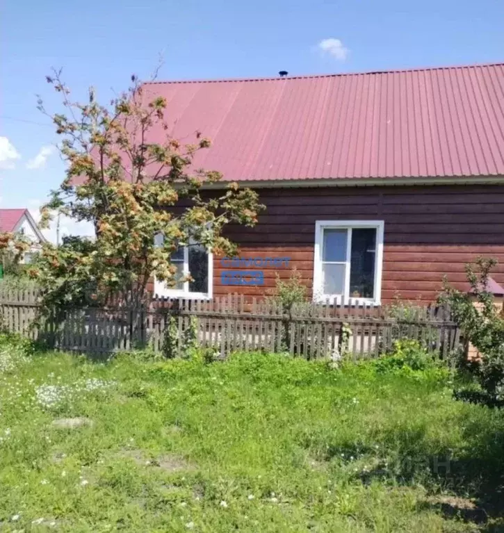 Дом в Алтайский край, Бийск ул. Алексея Кольцова, 112 (37 м) - Фото 1
