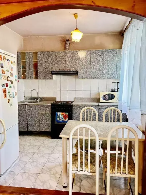 3-к кв. Кемеровская область, Осинники ул. Ефимова, 22 (64.0 м) - Фото 0