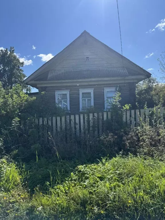 Дом в Тверская область, Спировский муниципальный округ, д. Тарасово  ... - Фото 0