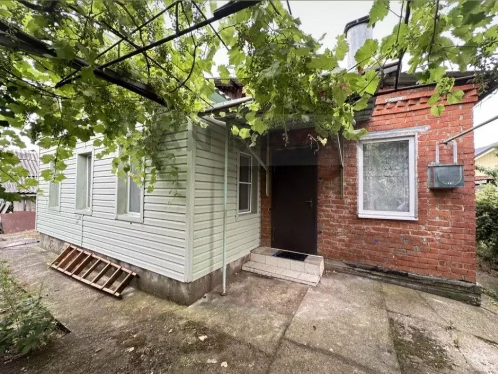 Дом в Адыгея, Майкоп Железнодорожная ул., 126 (52 м) - Фото 1