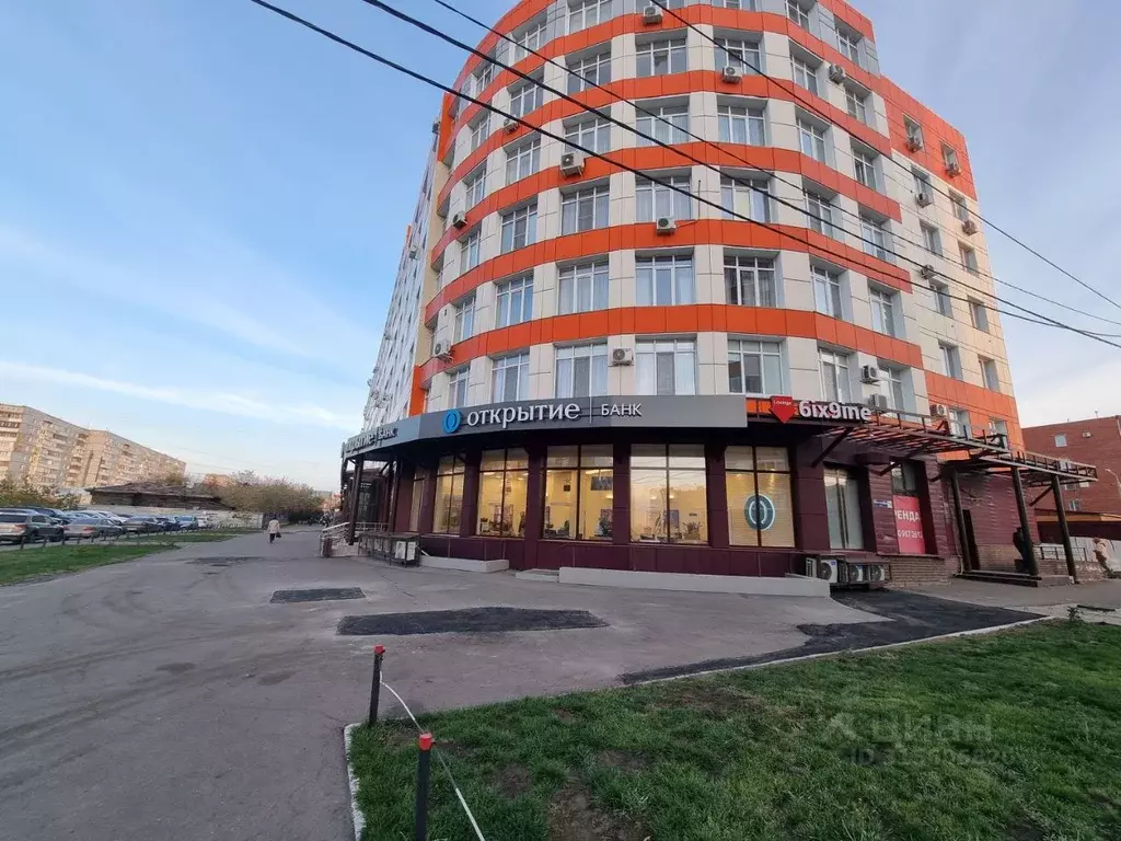 Помещение свободного назначения в Омская область, Омск ул. 10 лет ... - Фото 1