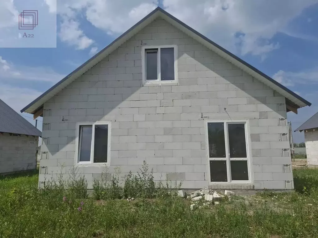 Дом в Алтайский край, Барнаул городской округ, с. Лебяжье  (100 м) - Фото 1