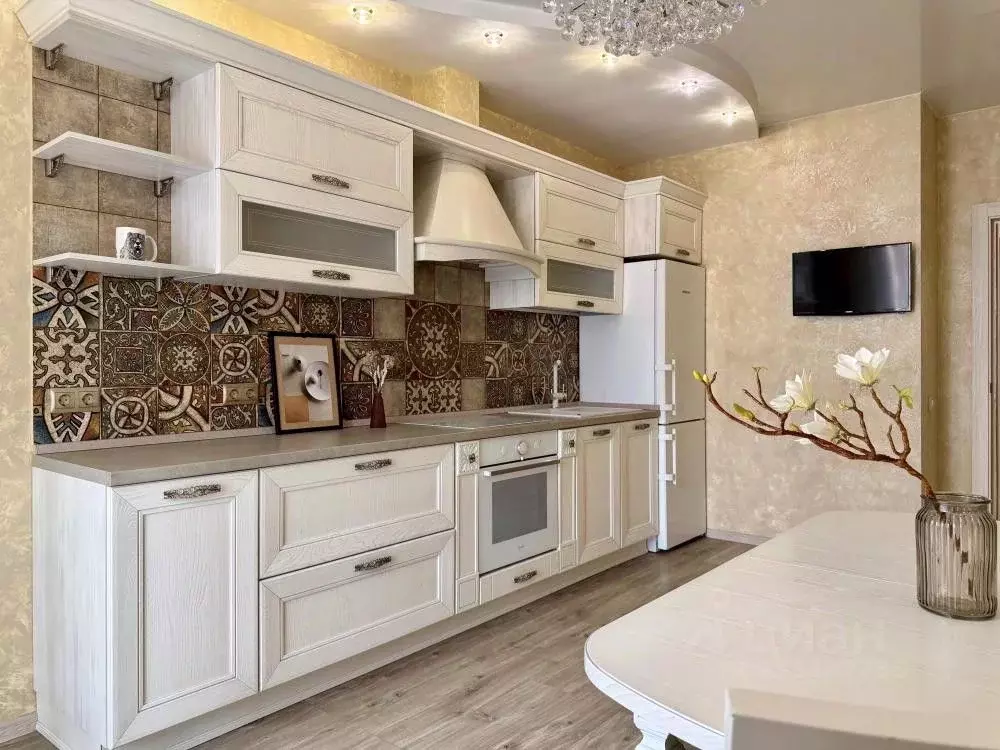 2-к кв. Иркутская область, Иркутск ул. Красноказачья, 76/2 (71.0 м) - Фото 1