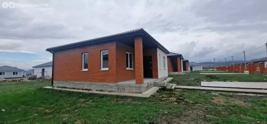 Дом в Бессоновский район, село Грабово (60 м) - Фото 1