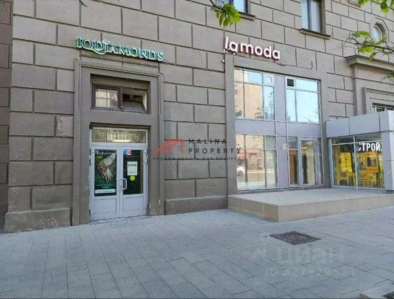 Торговая площадь в Москва Большая Дорогомиловская ул., 1 (230 м) - Фото 1