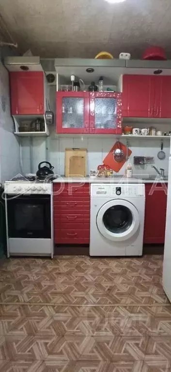 1-к кв. Тюменская область, Тюмень Мелиораторов мкр, ул. 70 лет ... - Фото 2