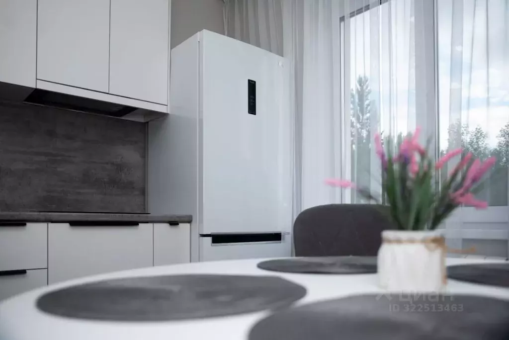 1-к кв. Омская область, Омск Заозерный мкр, ул. Бородина, 2 (40.5 м) - Фото 2