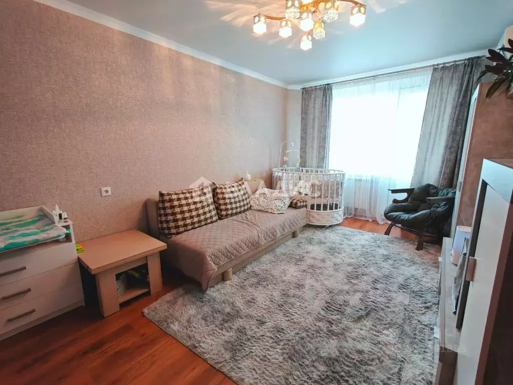2-к кв. Белгородская область, Белгород ул. Есенина, 48 (55.0 м) - Фото 0