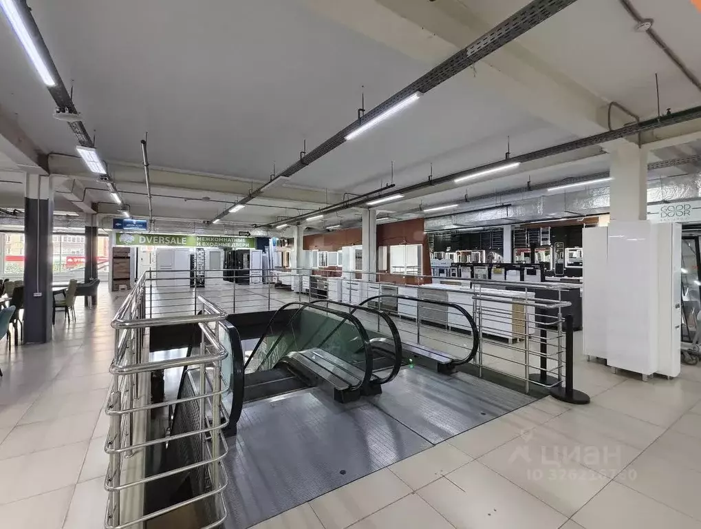 Торговая площадь в Тюменская область, Тюмень ул. Ю.-Р.Г. Эрвье, 22 ... - Фото 2