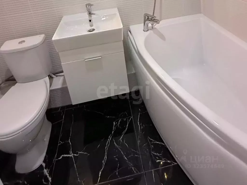 Студия Свердловская область, Екатеринбург ул. Пехотинцев, 2Г (21.5 м) - Фото 1