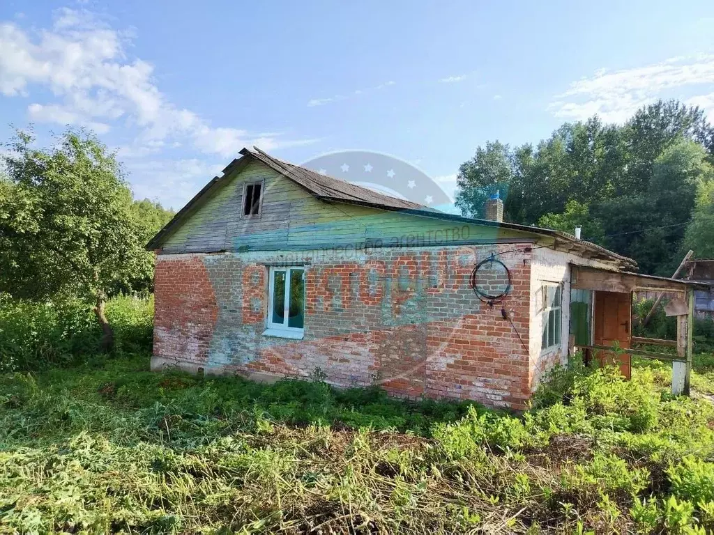 Дом в Орловская область, Мценский район, Подмокринское с/пос, д. ... - Фото 1
