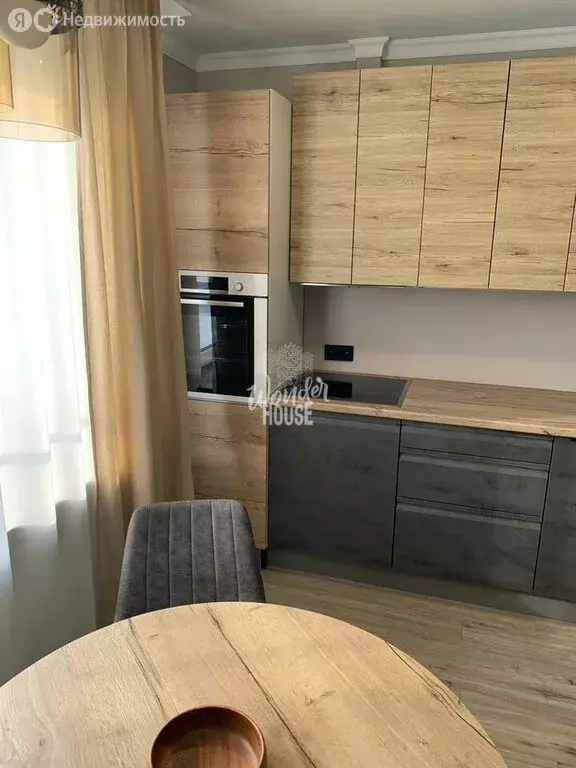 2-комнатная квартира: Тюмень, улица Газовиков, 36 (51 м) - Фото 1