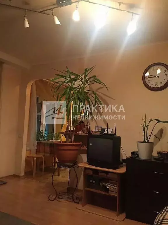 Продается 2-комнатная квартира - Фото 2