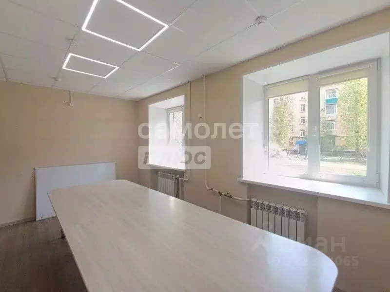 Офис в Хабаровский край, Комсомольск-на-Амуре просп. Ленина, 30к2 (62 ... - Фото 2