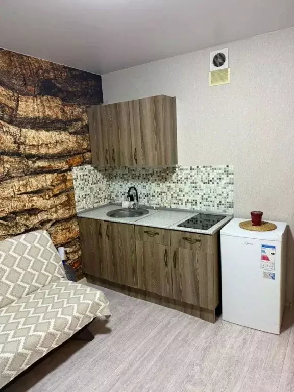 Студия Ростовская область, Ростов-на-Дону ул. Платона Кляты, 25 (26.0 ... - Фото 1