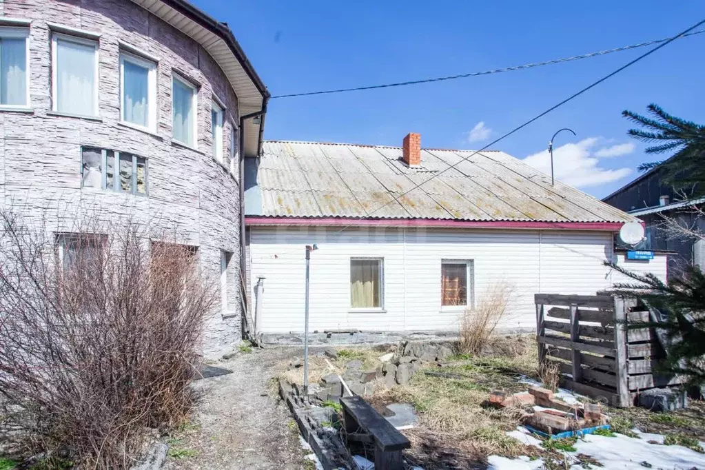 Дом в Кемеровская область, Кемерово Глубокая ул. (337 м) - Фото 1