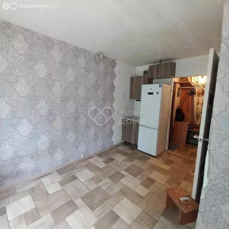 1-комнатная квартира: Волжский, улица Горького, 35 (18 м) - Фото 1