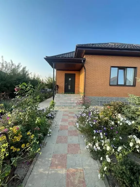 Дом в Белгородская область, Старый Оскол ул. Славянская, 3 (14000 м) - Фото 2