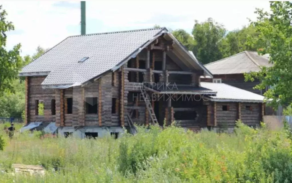 Дом в Тюмень, микрорайон Зарека, улица Мичурина (354 м) - Фото 1