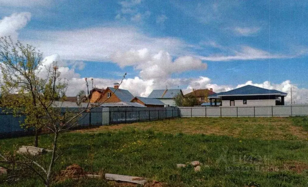 Участок в Московская область, Наро-Фоминск ул. Молодежная, 32А (9.77 ... - Фото 0