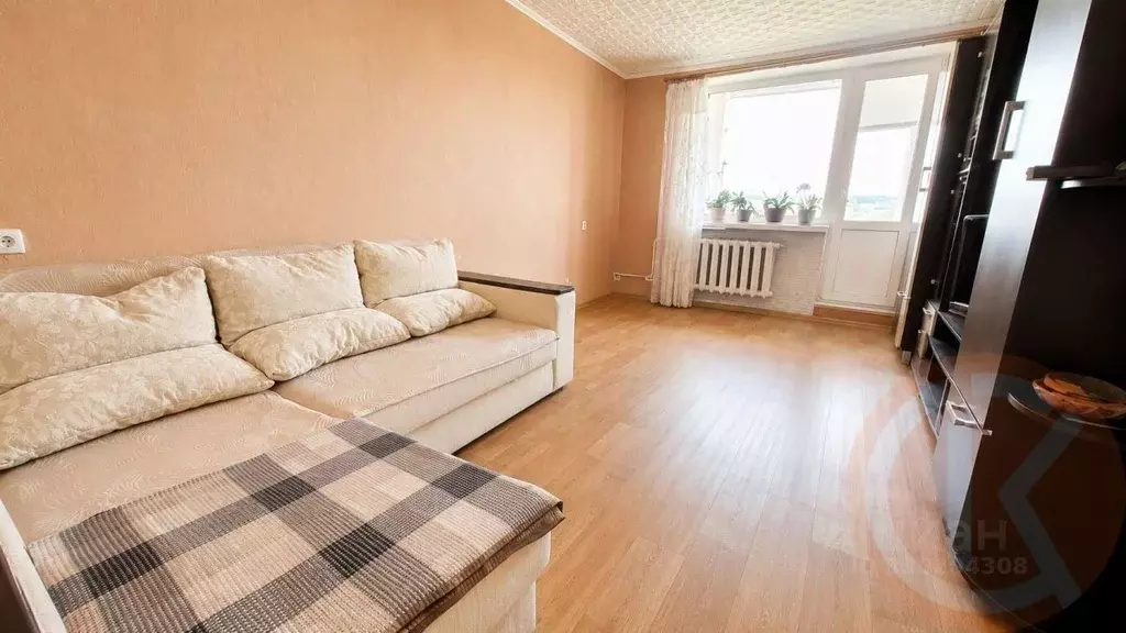 3-к кв. Крым, Симферополь ул. Кечкеметская, 108 (68.2 м) - Фото 1
