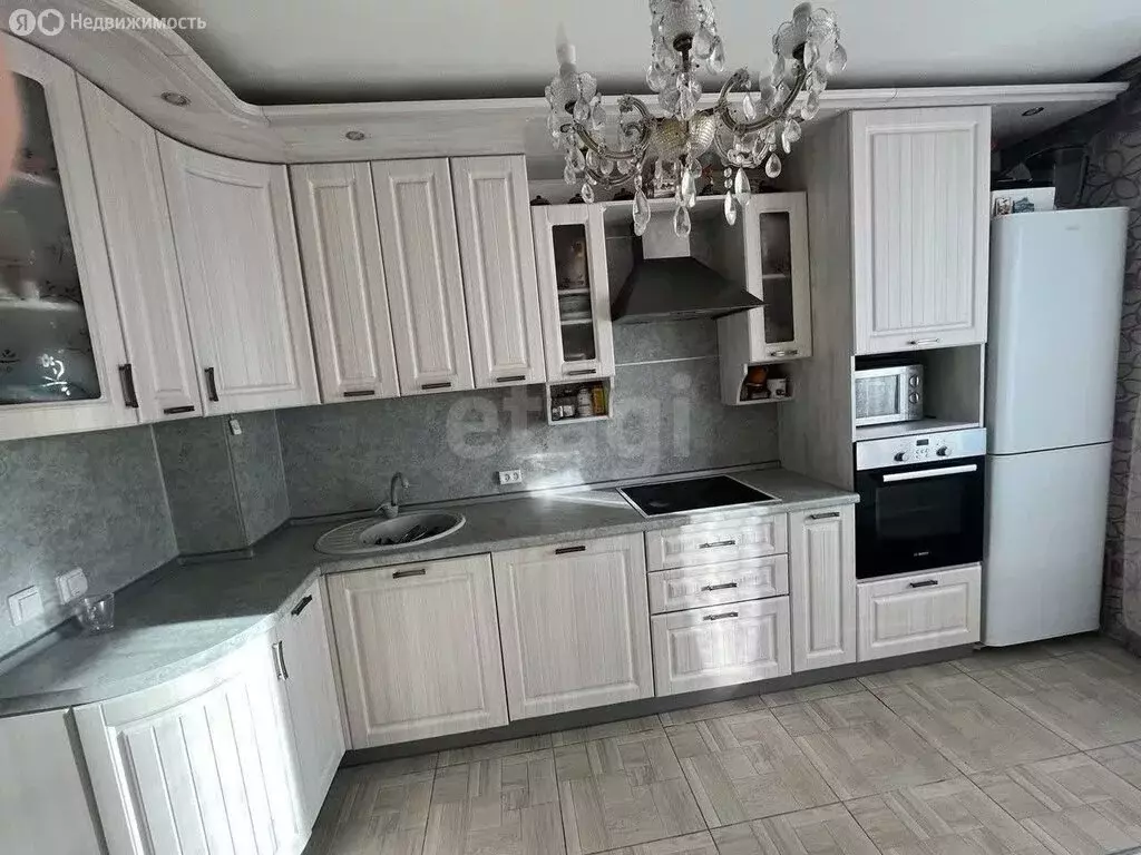 3-комнатная квартира: Чита, Славянская улица, 10А (64.4 м) - Фото 1