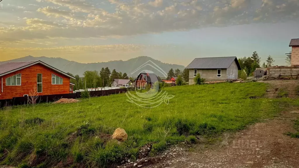 Участок в Алтай, Майминский район, с. Озерное ул. Молодежная (10.0 ... - Фото 0