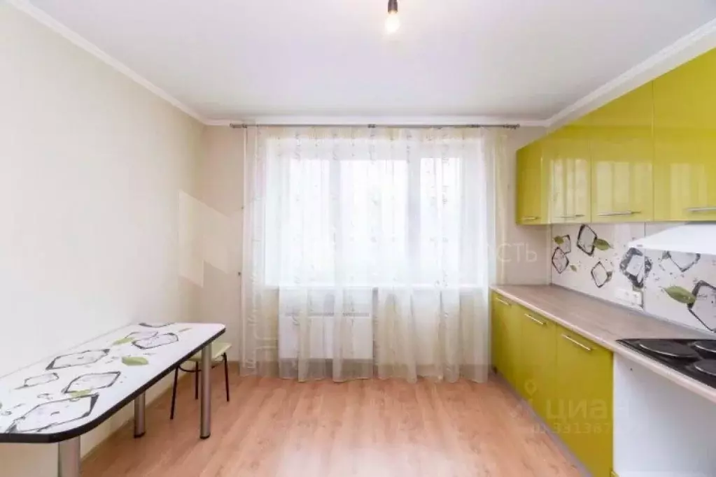 1-к кв. Тюменская область, Тюмень Кремлевская ул., 112к3 (42.1 м) - Фото 1