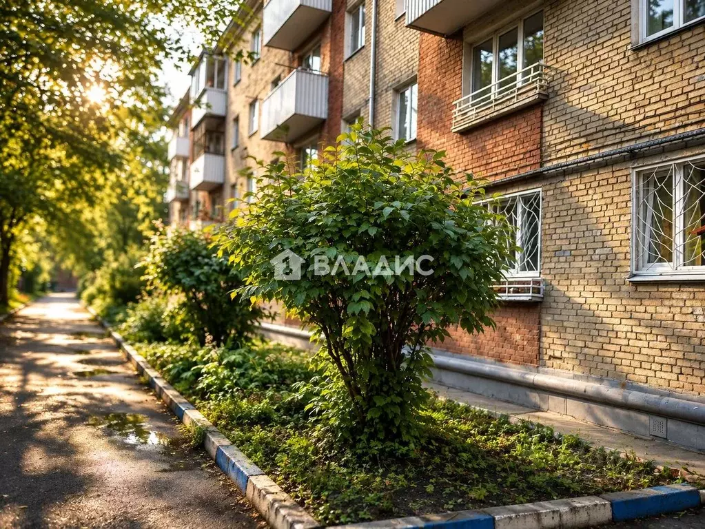 2-к кв. Иркутская область, Иркутск ул. Геологов, 10 (43.7 м) - Фото 2